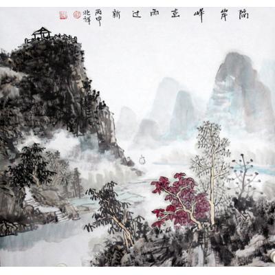 隔岸峰峦雨过新